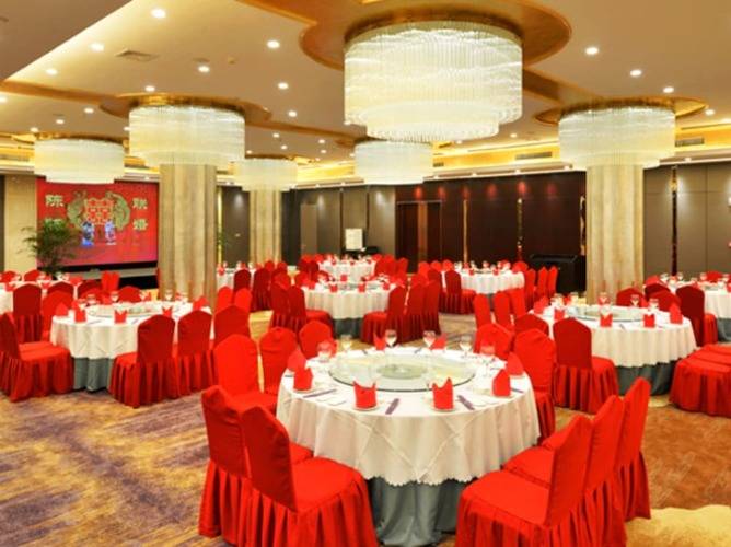 Baohua Harbour View Hotel