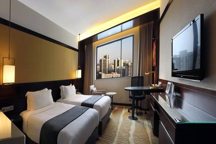 Baohua Harbour View Hotel