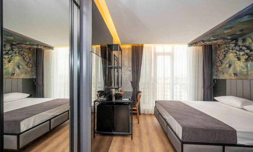 Continental Airport Hotel