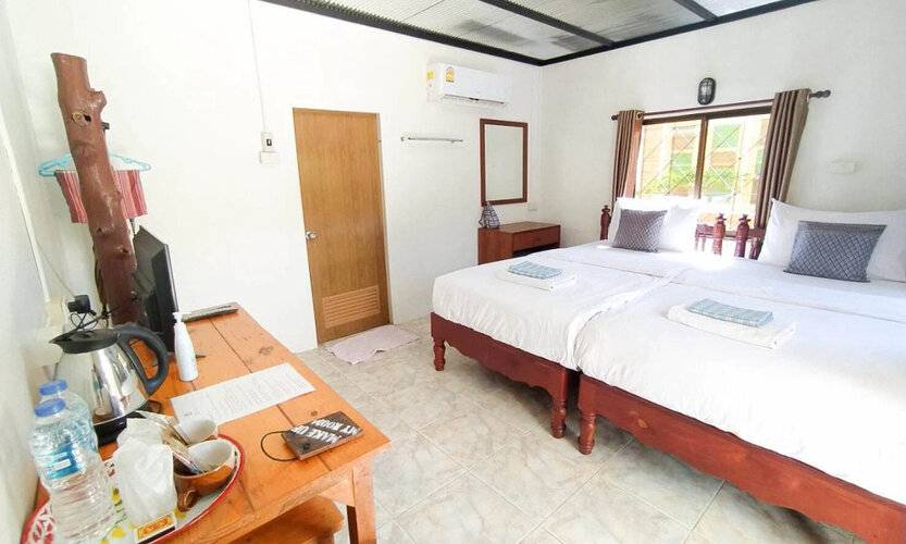 Bell House Resort