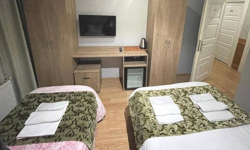 Rozza Hotel