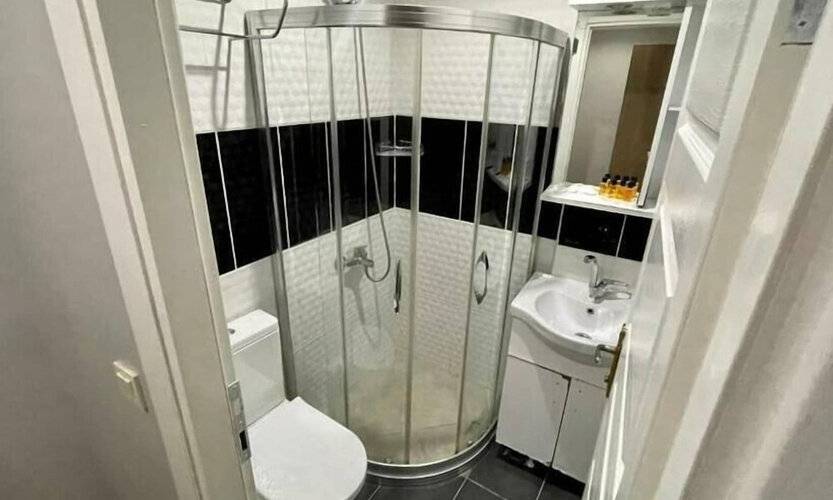 Rozza Hotel