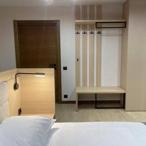 Браун На Димитрова 126