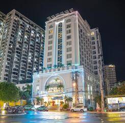 $item['hotel']['name']