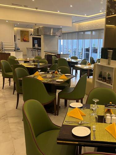 Seven Seas Hotel