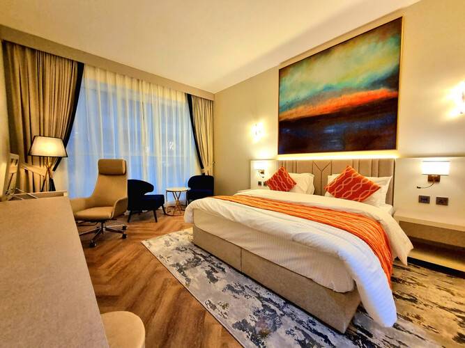 Seven Seas Hotel