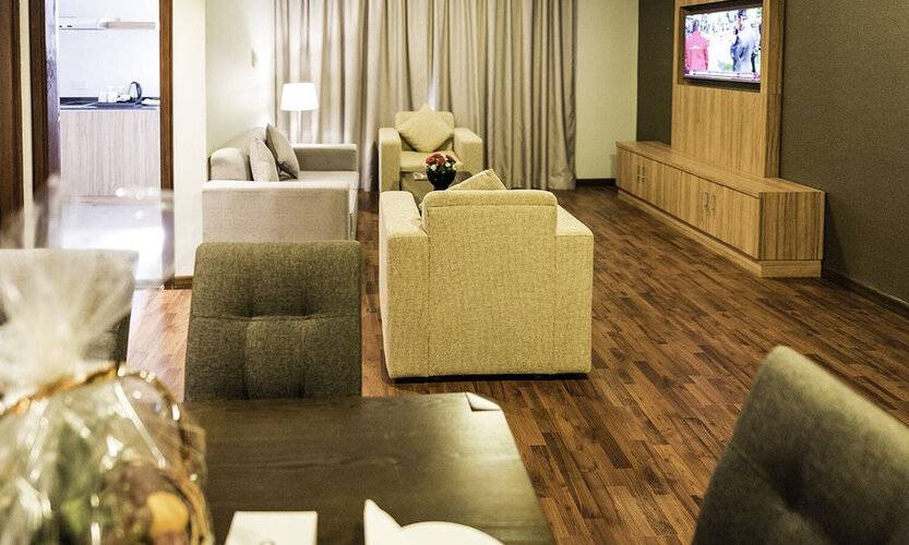 Emirates Plaza Hotel
