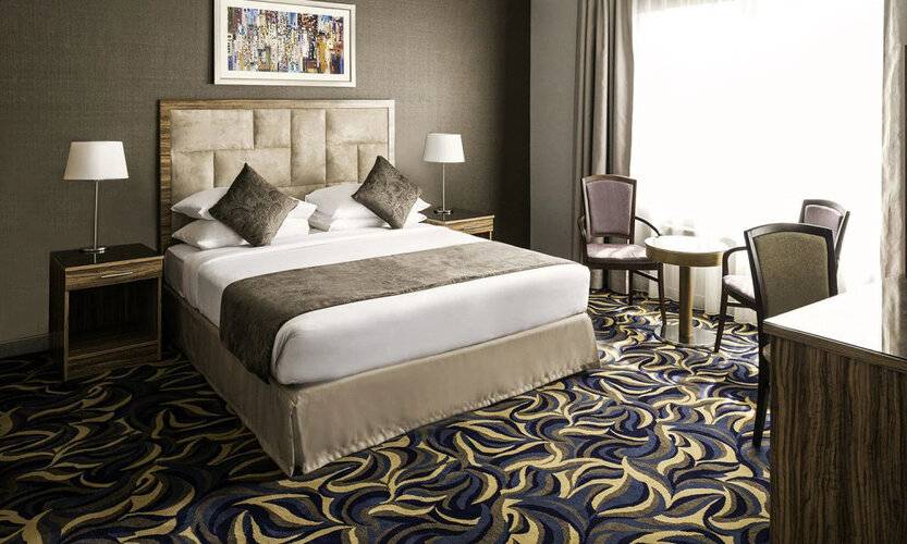Emirates Plaza Hotel