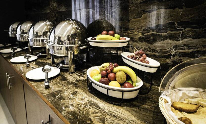 Emirates Plaza Hotel