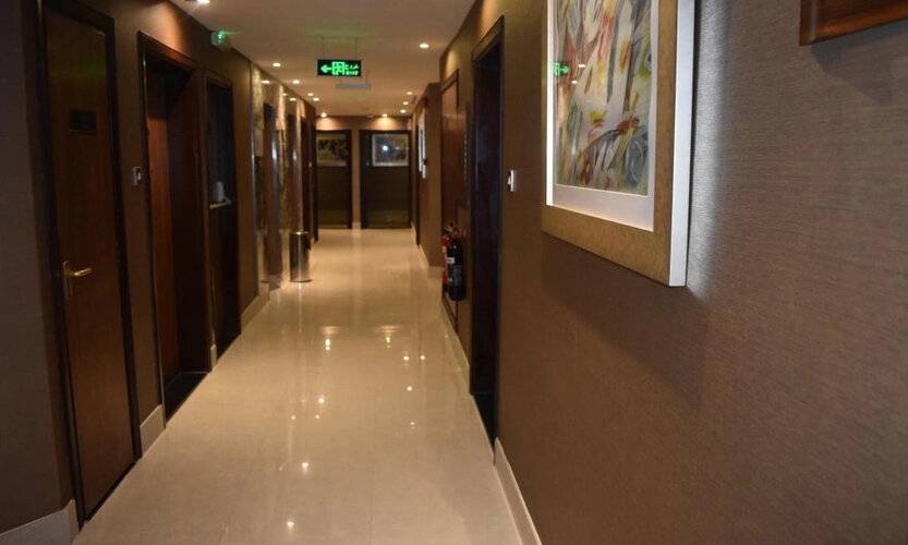 Emirates Plaza Hotel