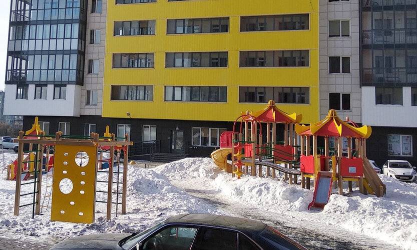 На Ипподромской 75