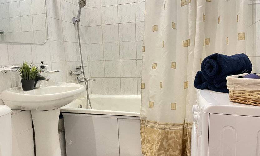 Yousinn На Улице Геодезическая 5