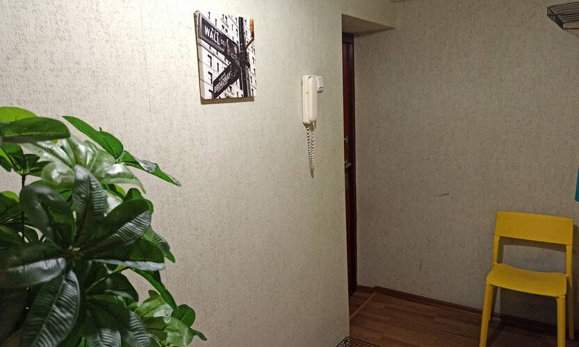 Диван И Чемодан На Дуси Ковальчук 185б