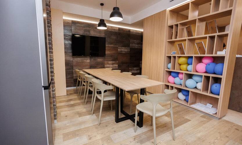 Re Hostel Premium