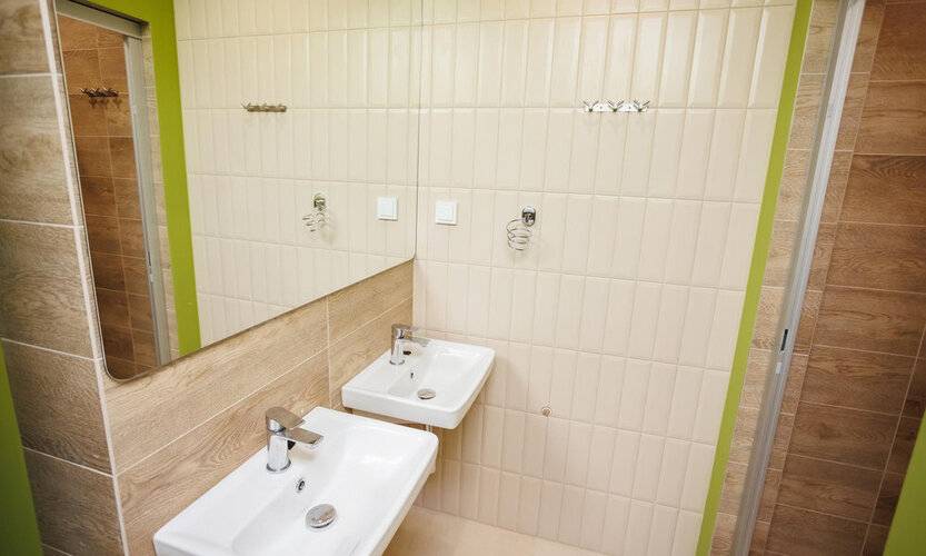 Re Hostel Premium