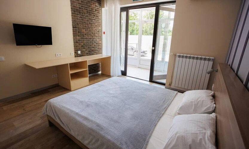 Re Hostel Premium