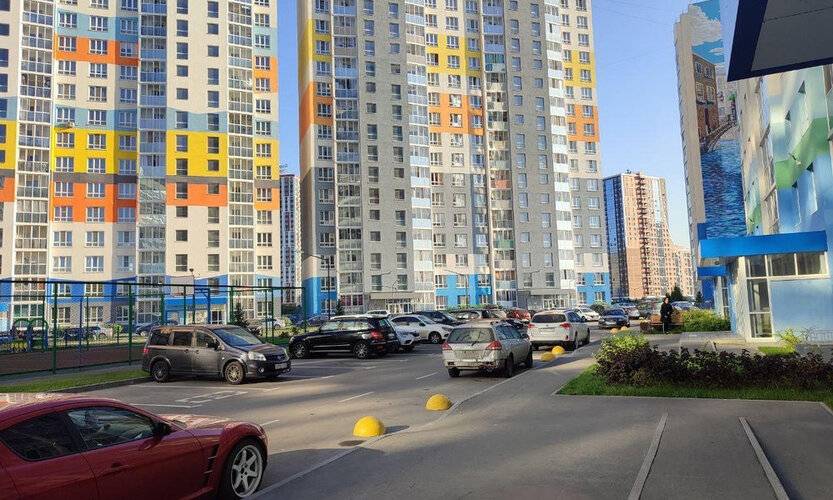 Yousinn На Улице Ясный Берег