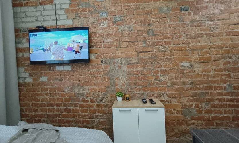 Диван И Чемодан На Комсомольском 8