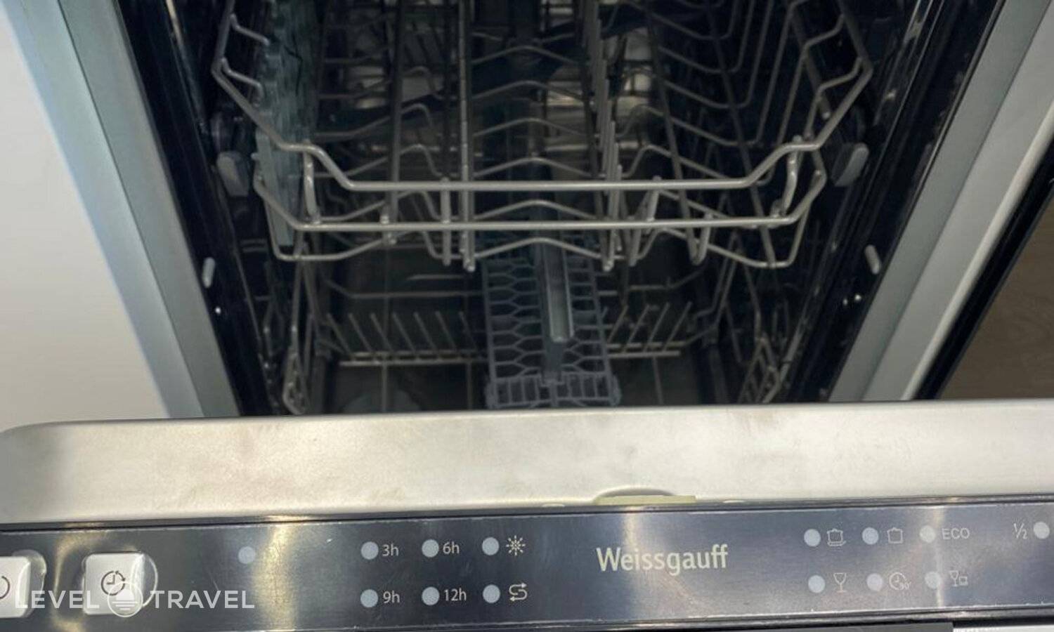 фотографии отеля Апартаменты На Улице Аэропорт 49/1 в Россия(Новосибирск) - фото №12