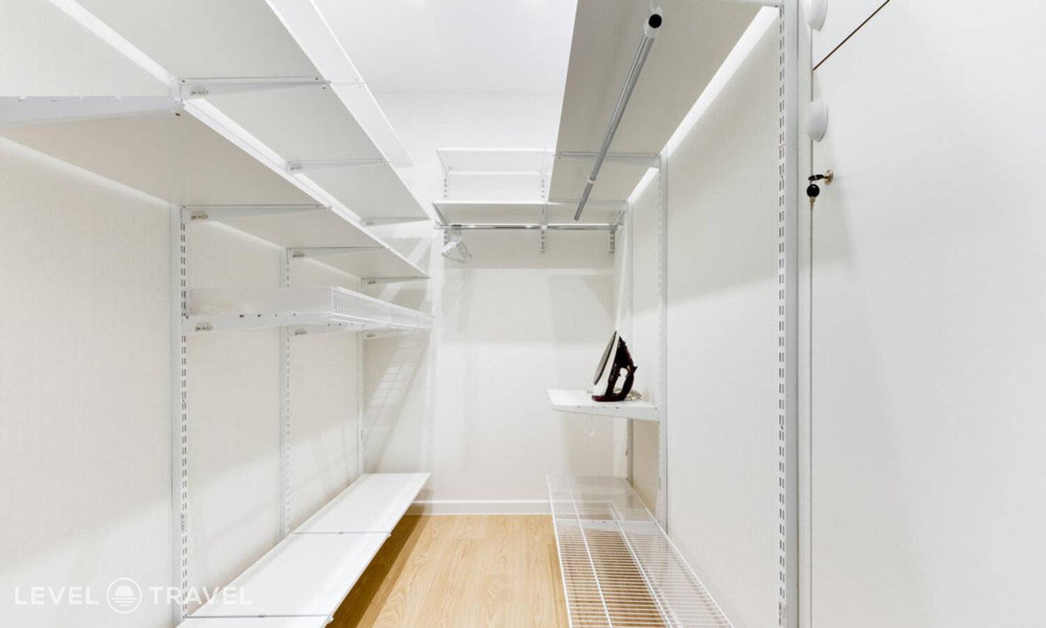 фотографии отеля Апартаменты На Улице Аэропорт 49/1 в Россия(Новосибирск) - фото №11