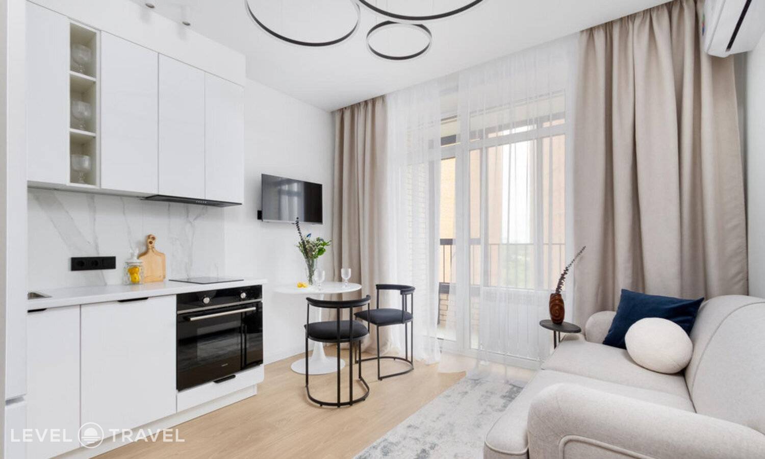 фотографии отеля Апартаменты На Улице Аэропорт 49/1 в Россия(Новосибирск) - фото №15