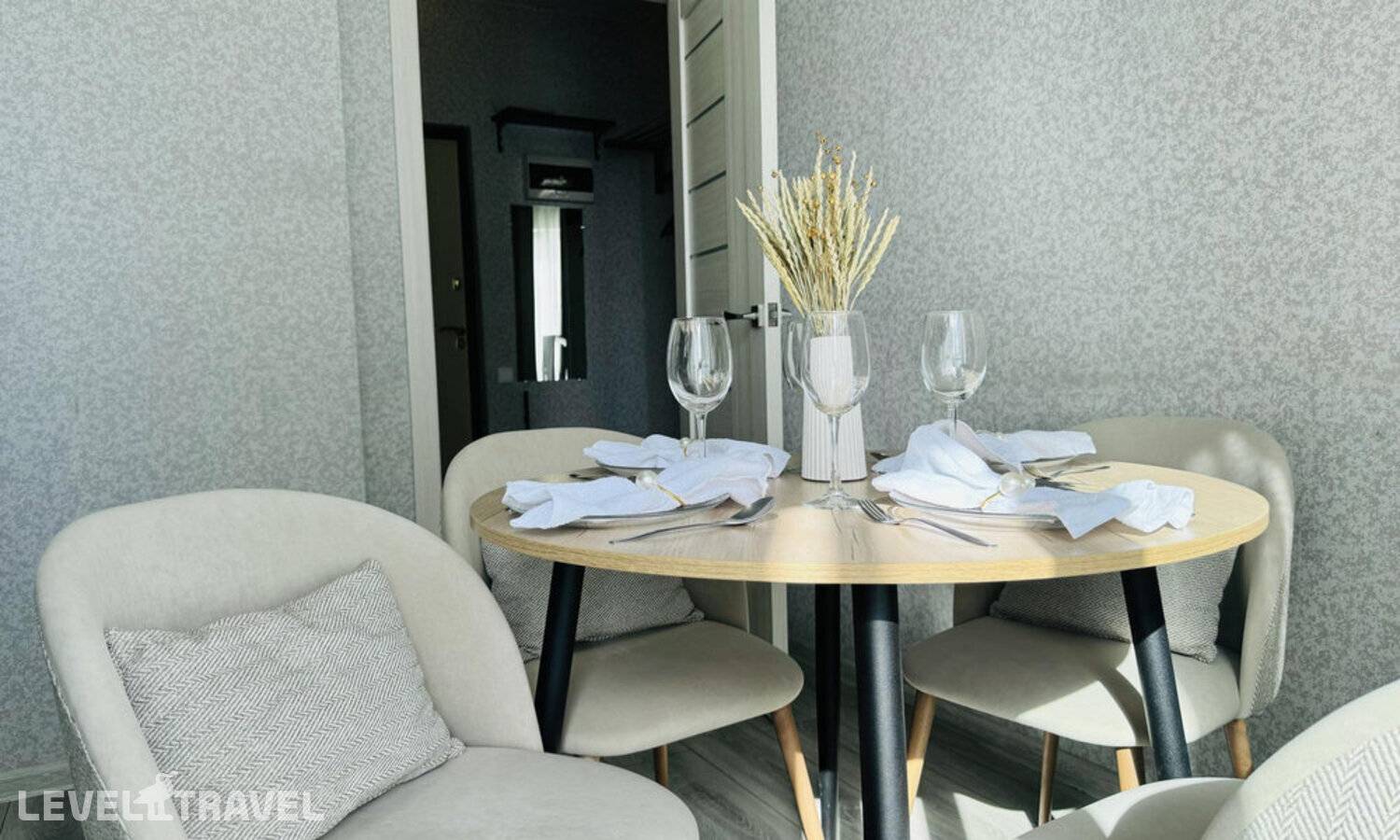 фотографии отеля Атмосфера Сна На Улице Ясный Берег 11 в Россия(Новосибирск) - фото №3