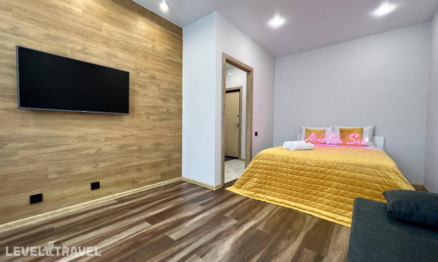 фотографии отеля Hugge Place На Улице Ясный Берег 9 в Россия(Новосибирск) - фото №2