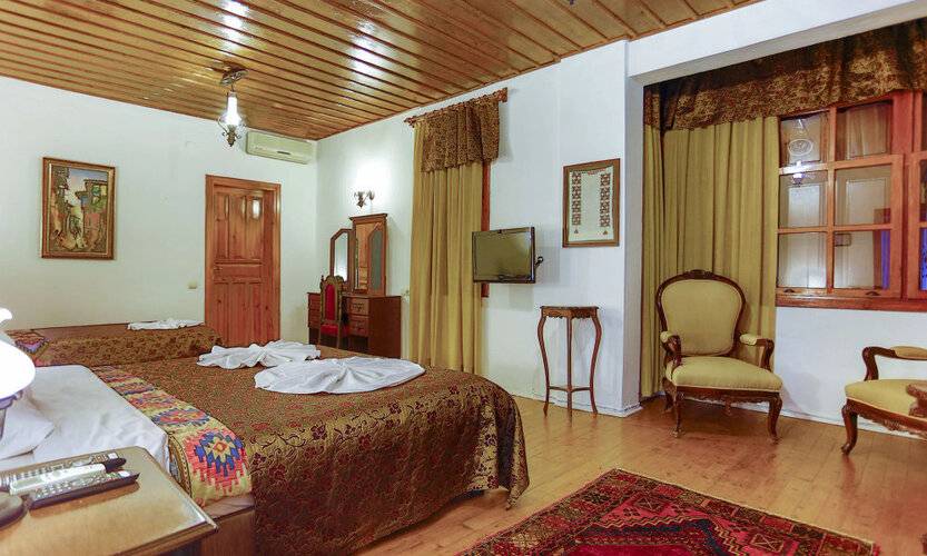 Atelya Art Hotel