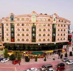 $item['hotel']['name']