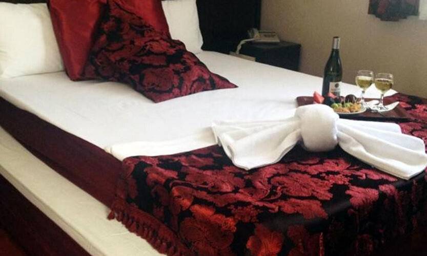 Queen Ra Hotel