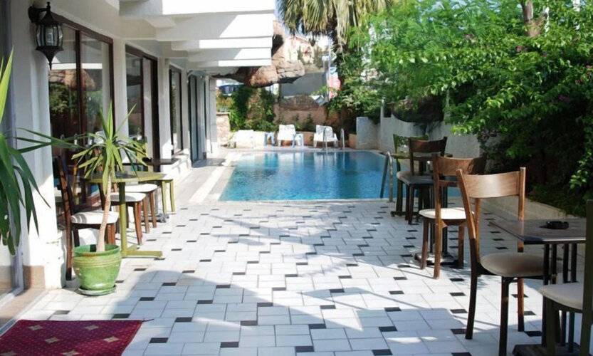 Royal City Hotel