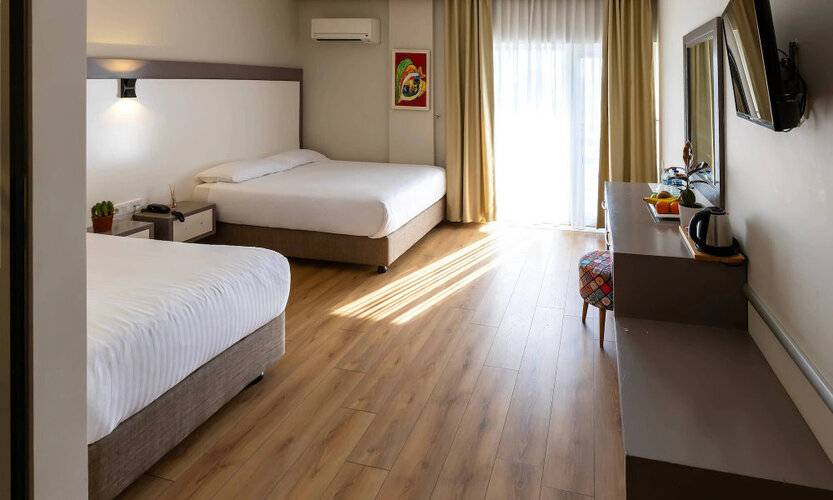 Mene City Hotel