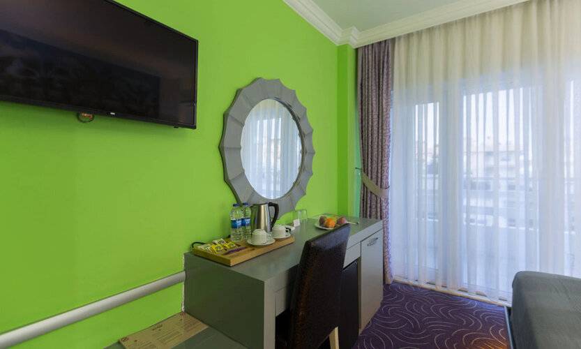 Mene City Hotel