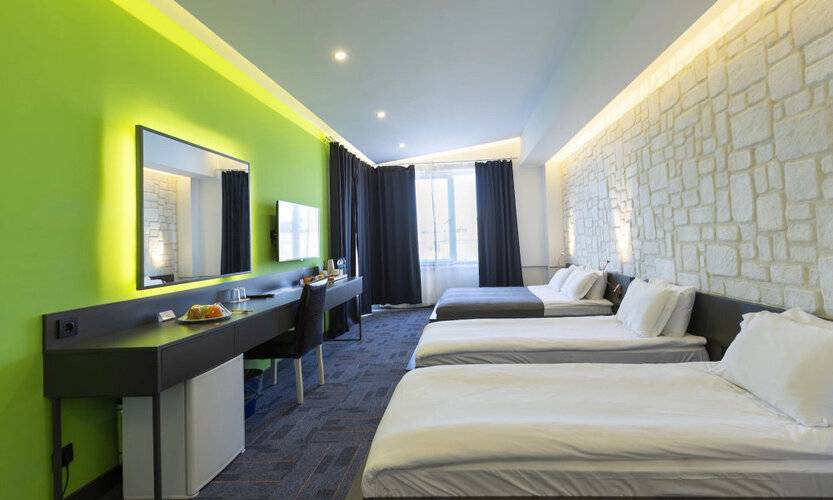 Mene City Hotel
