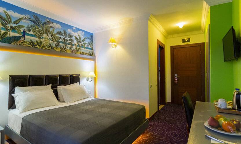 Mene City Hotel