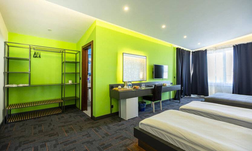Mene City Hotel