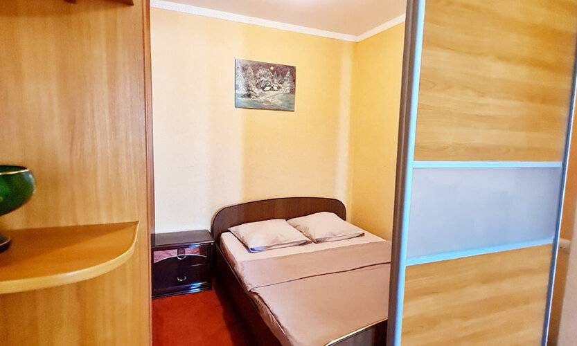 Добродом На Цюрупы 40