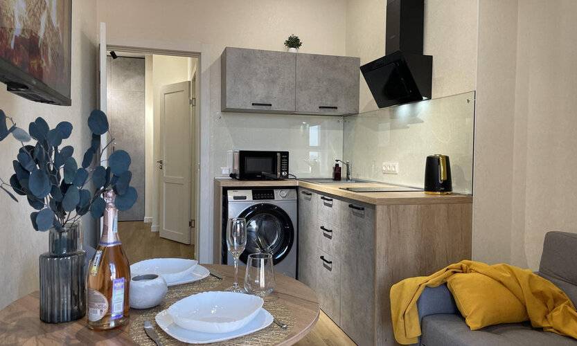 Infinity Of Days (Инфинити Оф Дэйс) На Улице Гафури