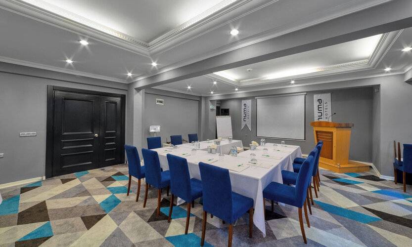 Seaport Hotel