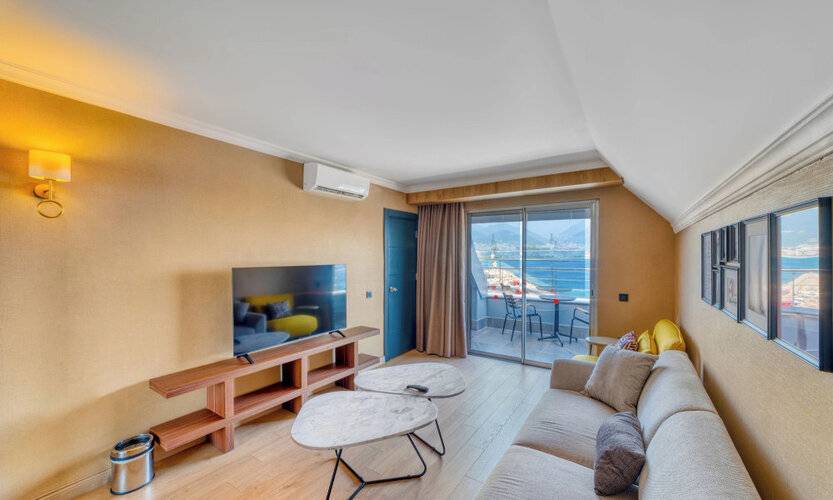 Seaport Hotel