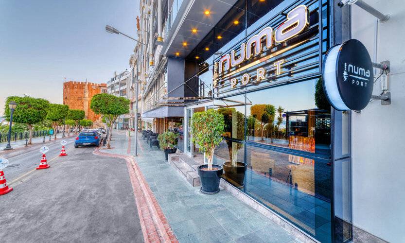 Seaport Hotel