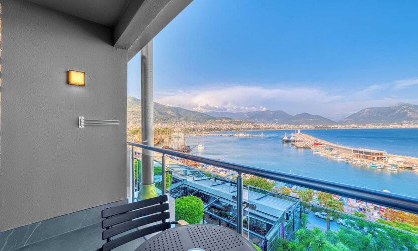 Seaport Hotel