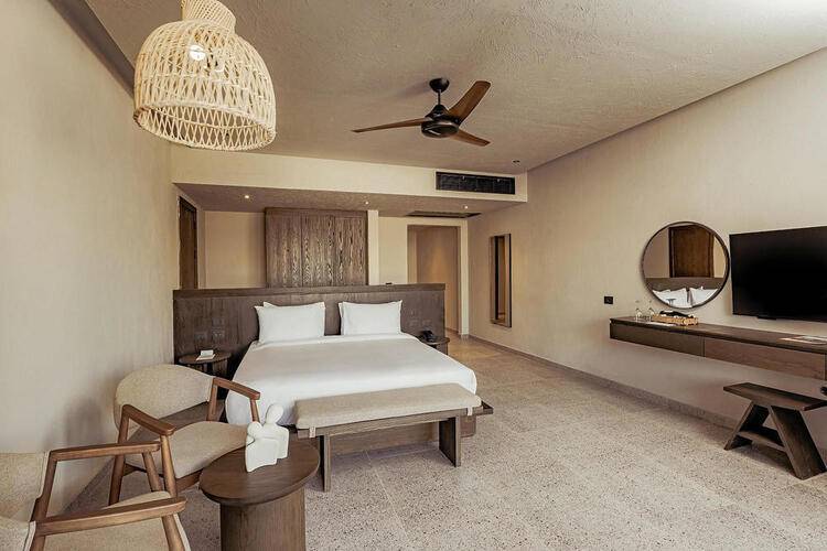 Sentido Naga Bay