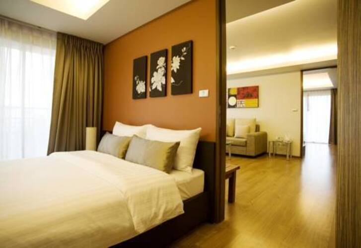 Golden Pearl Hotel