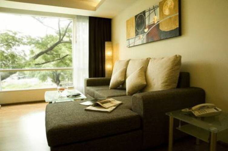 Golden Pearl Hotel