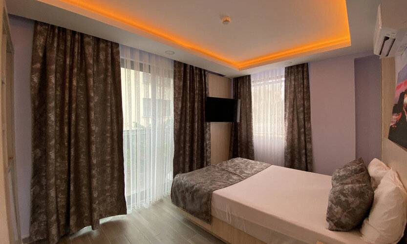 Castle Light Boutique