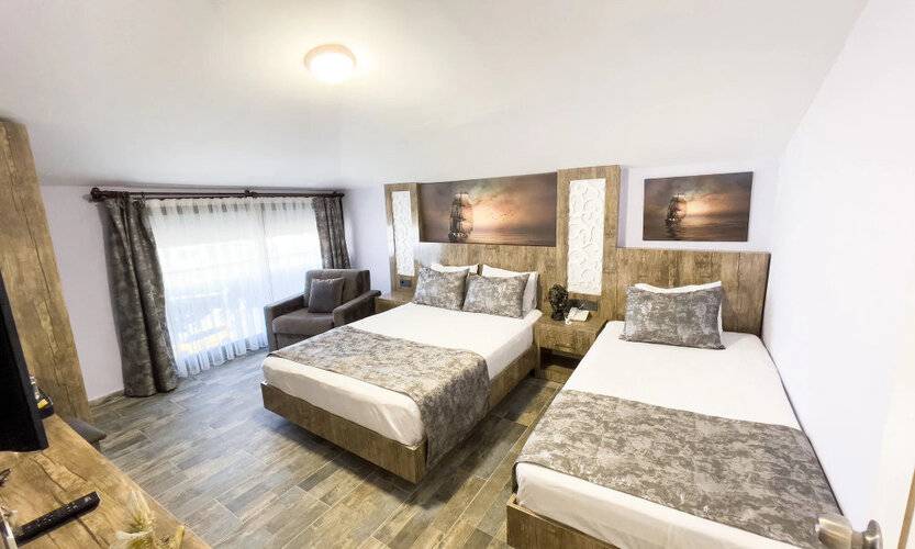 Castle Light Boutique