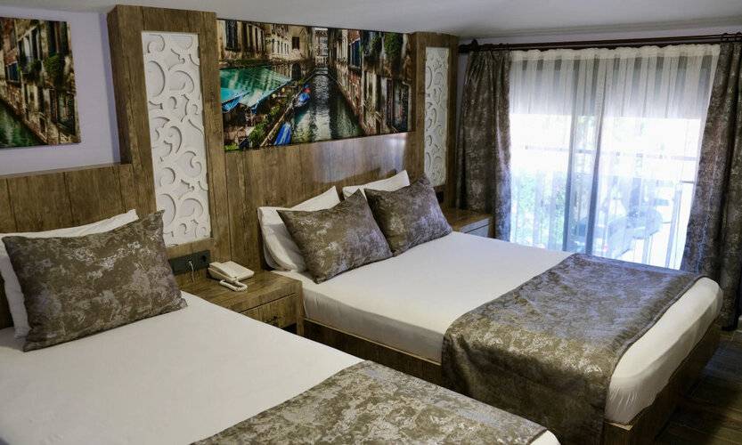 Castle Light Boutique