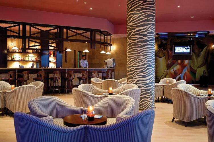Amwaj Oyoun Resort & Casino