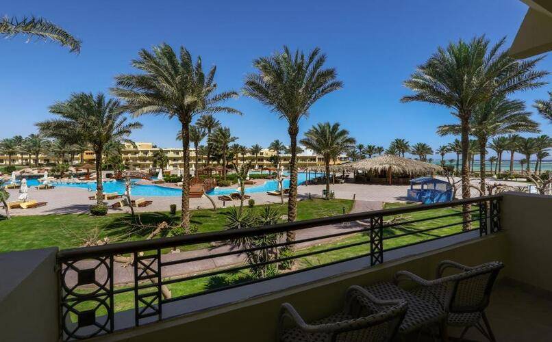 Amwaj Oyoun Resort & Casino